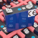 Celulă LiFePO4 EVE 3.2V LF100LA 102Ah – Performantă, Fiabilă și Durată de Viață Extinsă