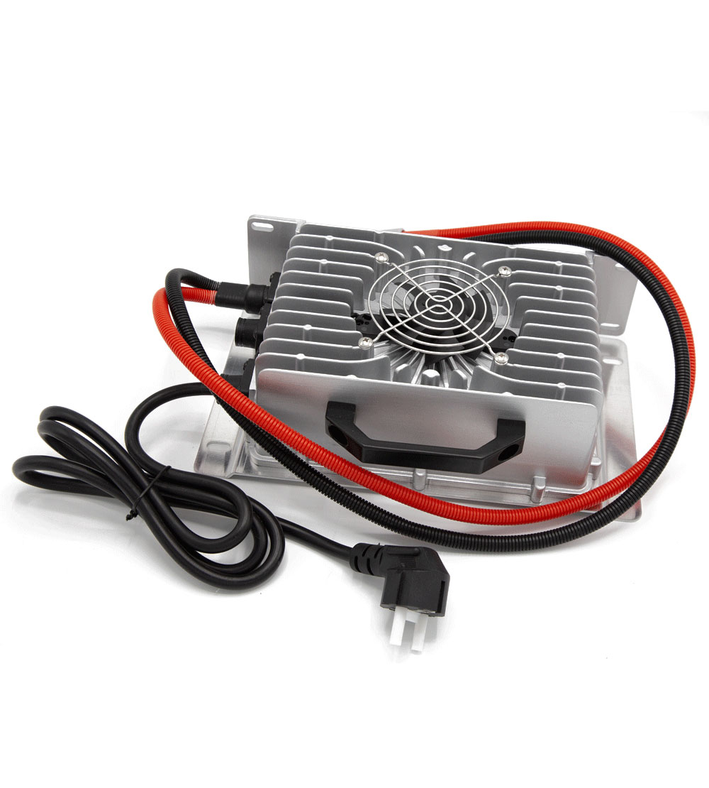 Încărcător Profesional LiFePO4 48V – 35A, Rapid și Sigur